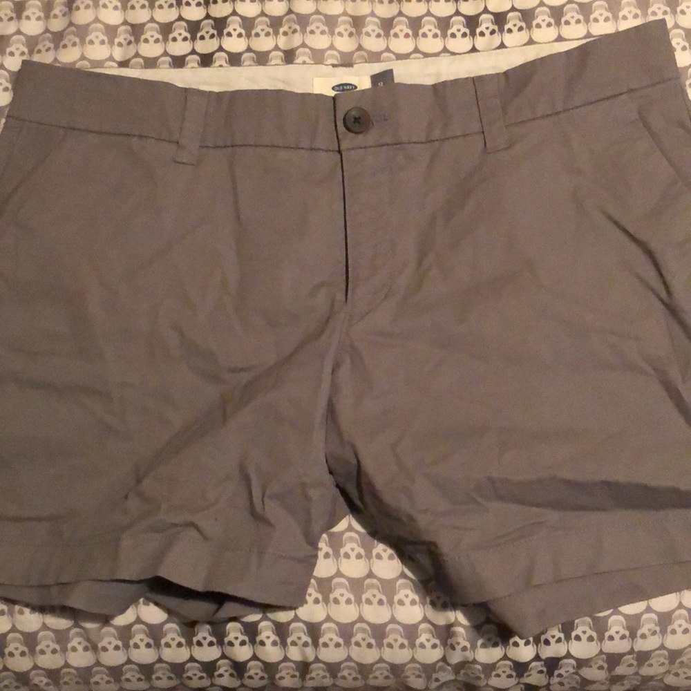 Gray old navy shorts